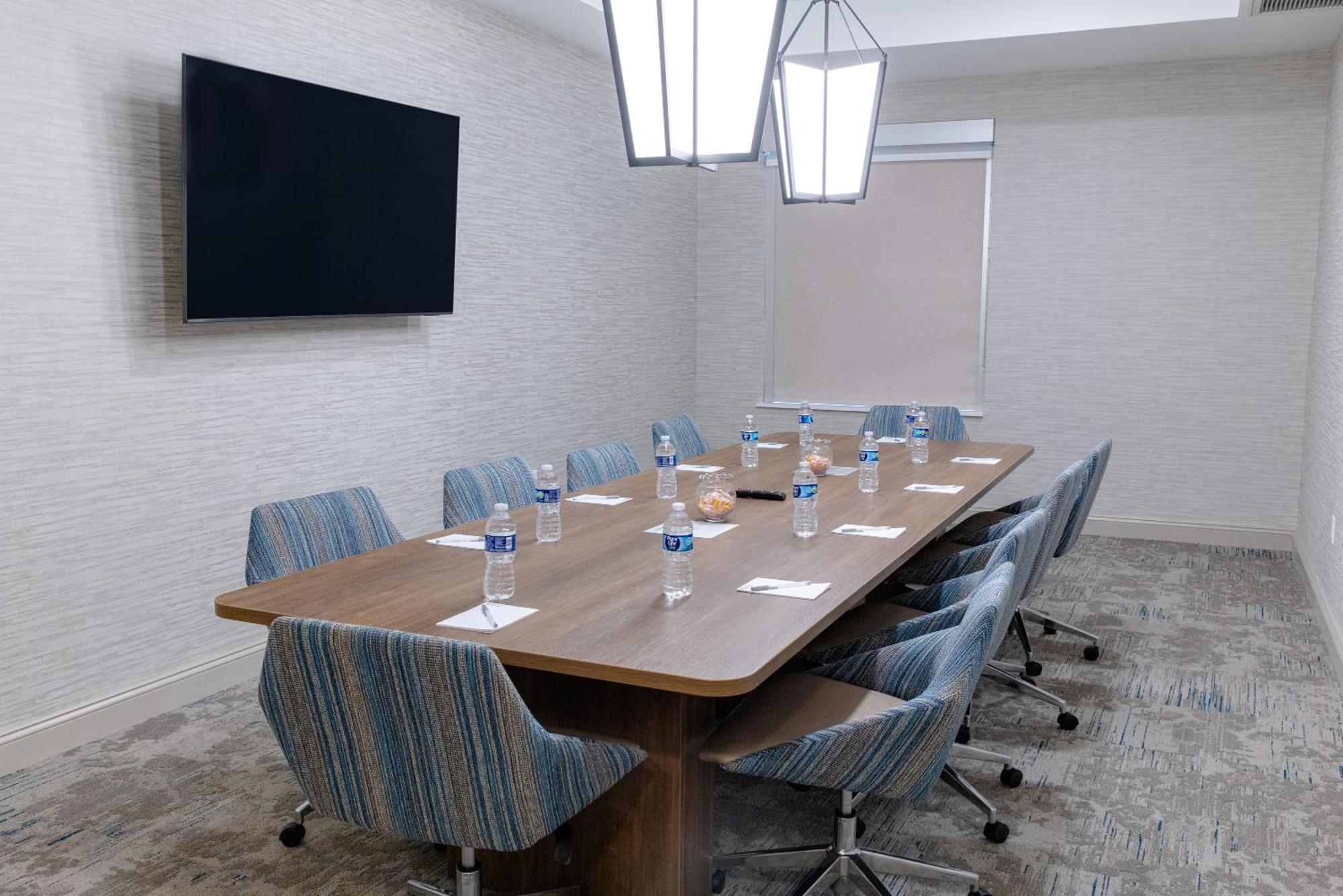 Hilton Garden Inn לייקווד מראה חיצוני תמונה