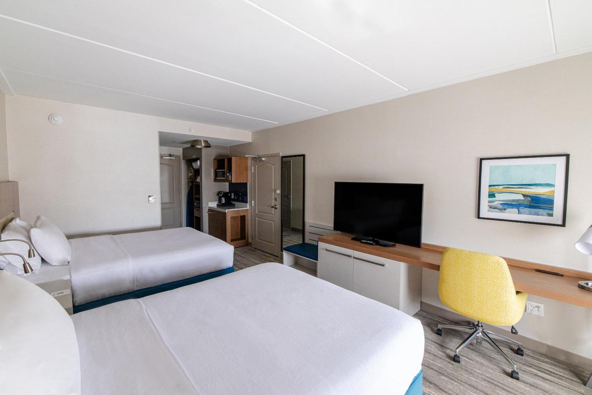 Hilton Garden Inn לייקווד מראה חיצוני תמונה
